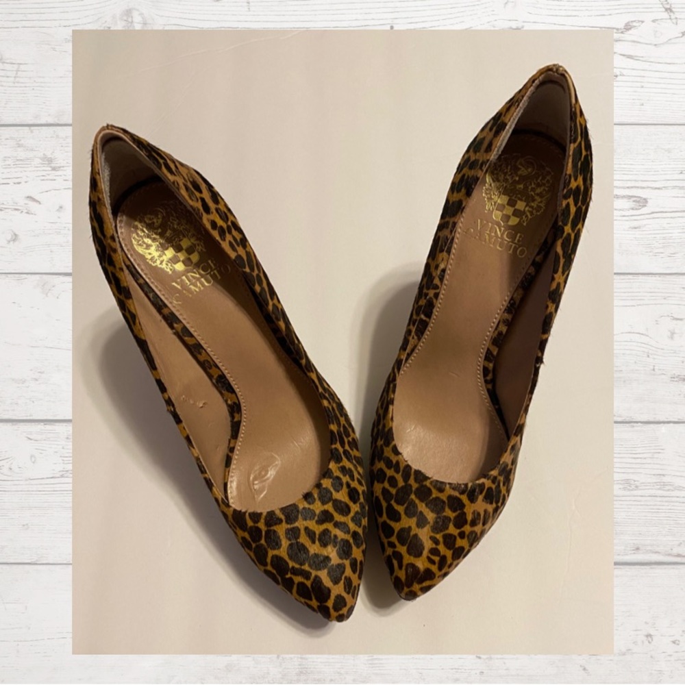 Vince Camuto leopard print high heels/good condition/7.5./5 inch